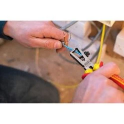 Pince à Dénuder - 170 Mm - Isolée 1000V - Tête Chromée Et Inoxydable - STANLEY, 0-84-010 -Pas Cher Pro Bricoleur Magasin 24134589 3